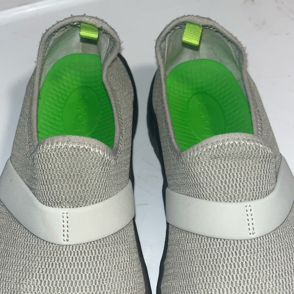 OOFOS OOmg Low sneakerslip on comfort support shoes women’s size 8 European 39 - Picture 7 of 9